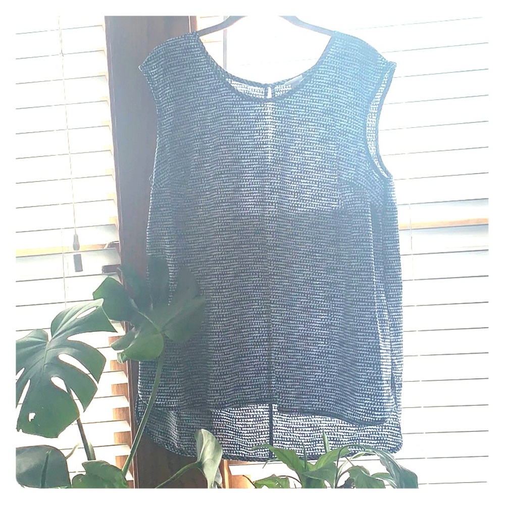 Merona Blue and White Sleeveless Blouse